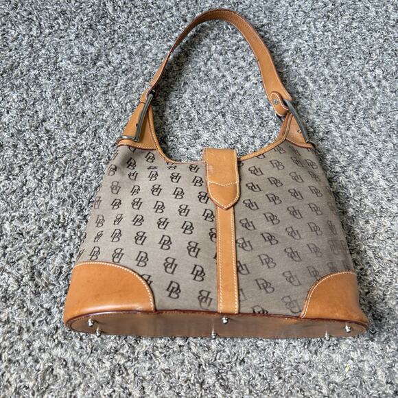 Y2K Vintage Dooney & Bourke Signature Crescent Shoulder Bag Hobo L806 Brown VTG - Picture 7 of 15